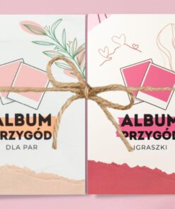 album przygód ze sznurkiem w kokardkę na różowym tle